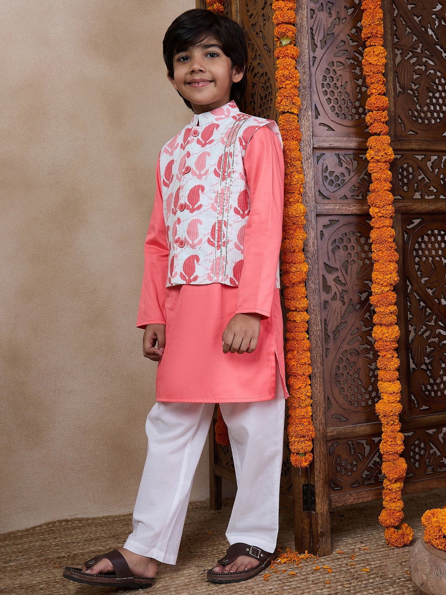 Boys Mandarin Collar Long Sleeves Straight Kurta With Pyjamas Jacket