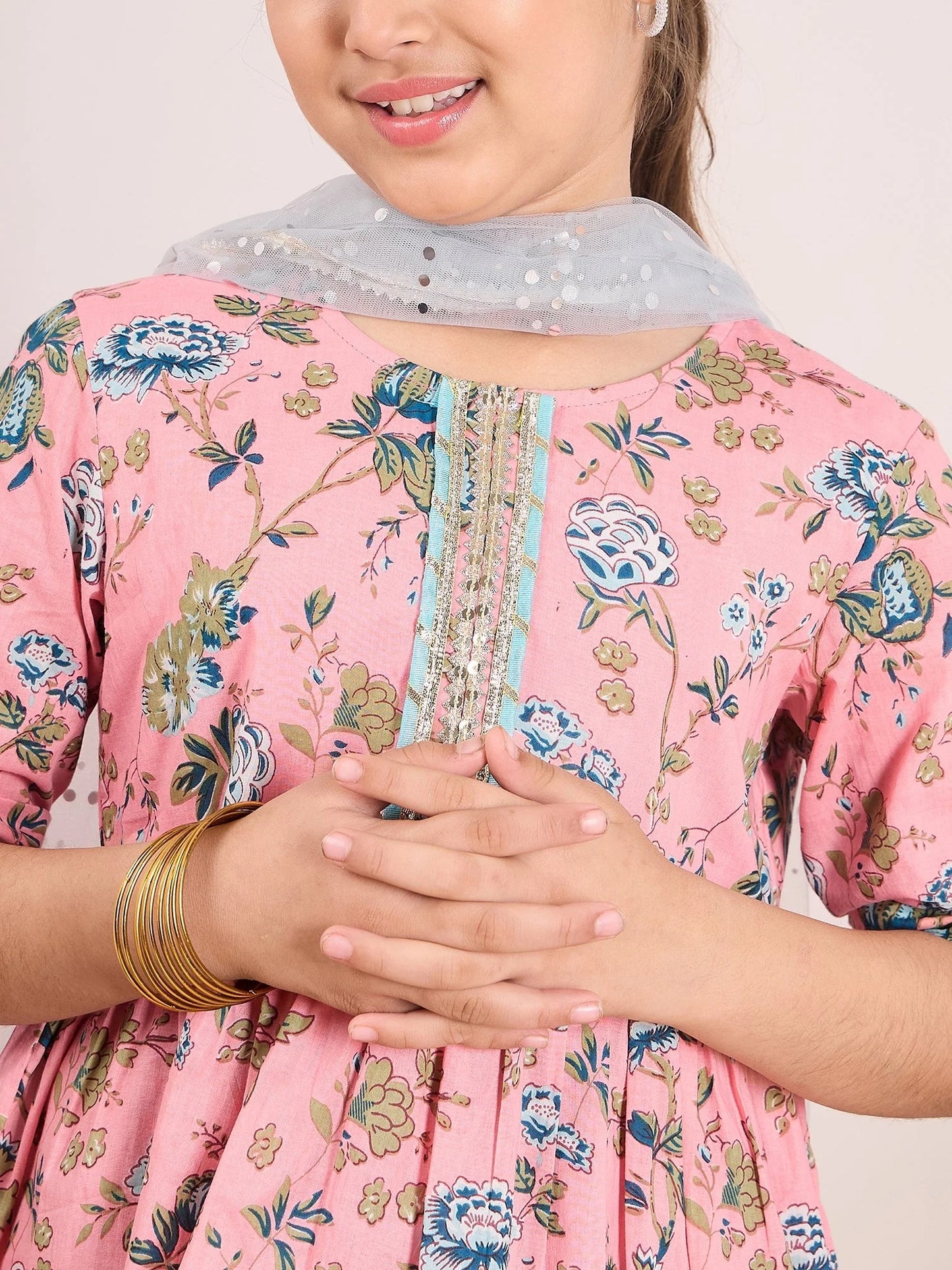 Girls Ethnic Motifs Printed Empire Kurta With Sharara & With Dupatta