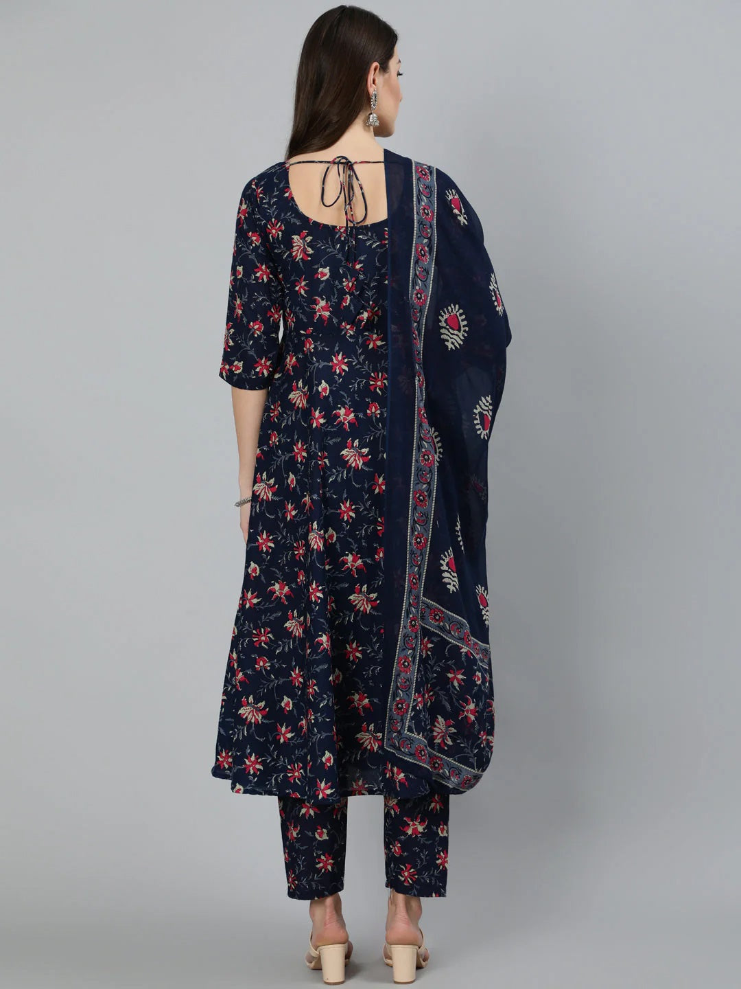 Women Navy Blue & Pink Floral Printed Flared kurta And Trouser With Dupatta