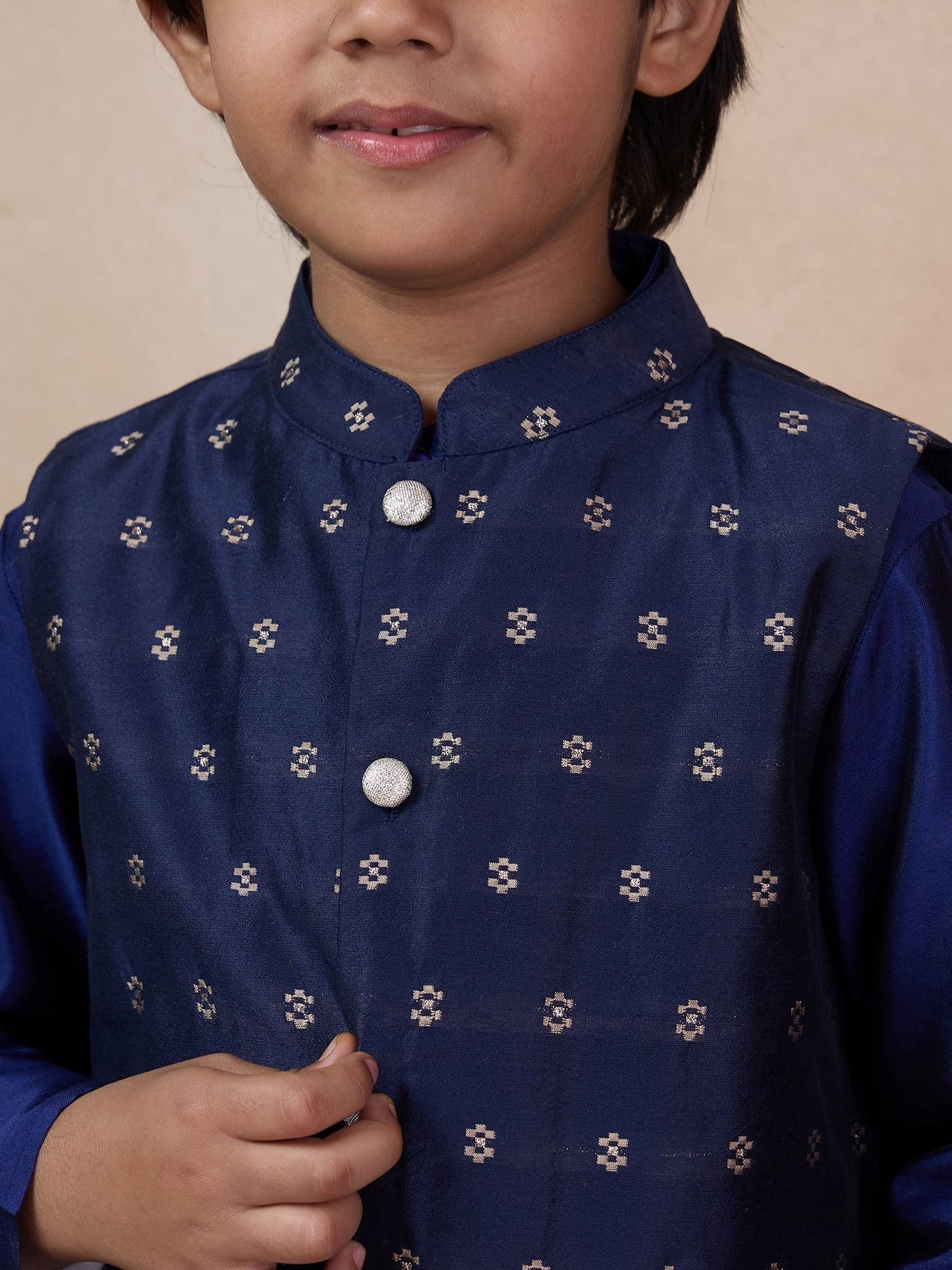 Boys Mandarin Collar Straight Kurta Pyjamas With Nehru Jacket