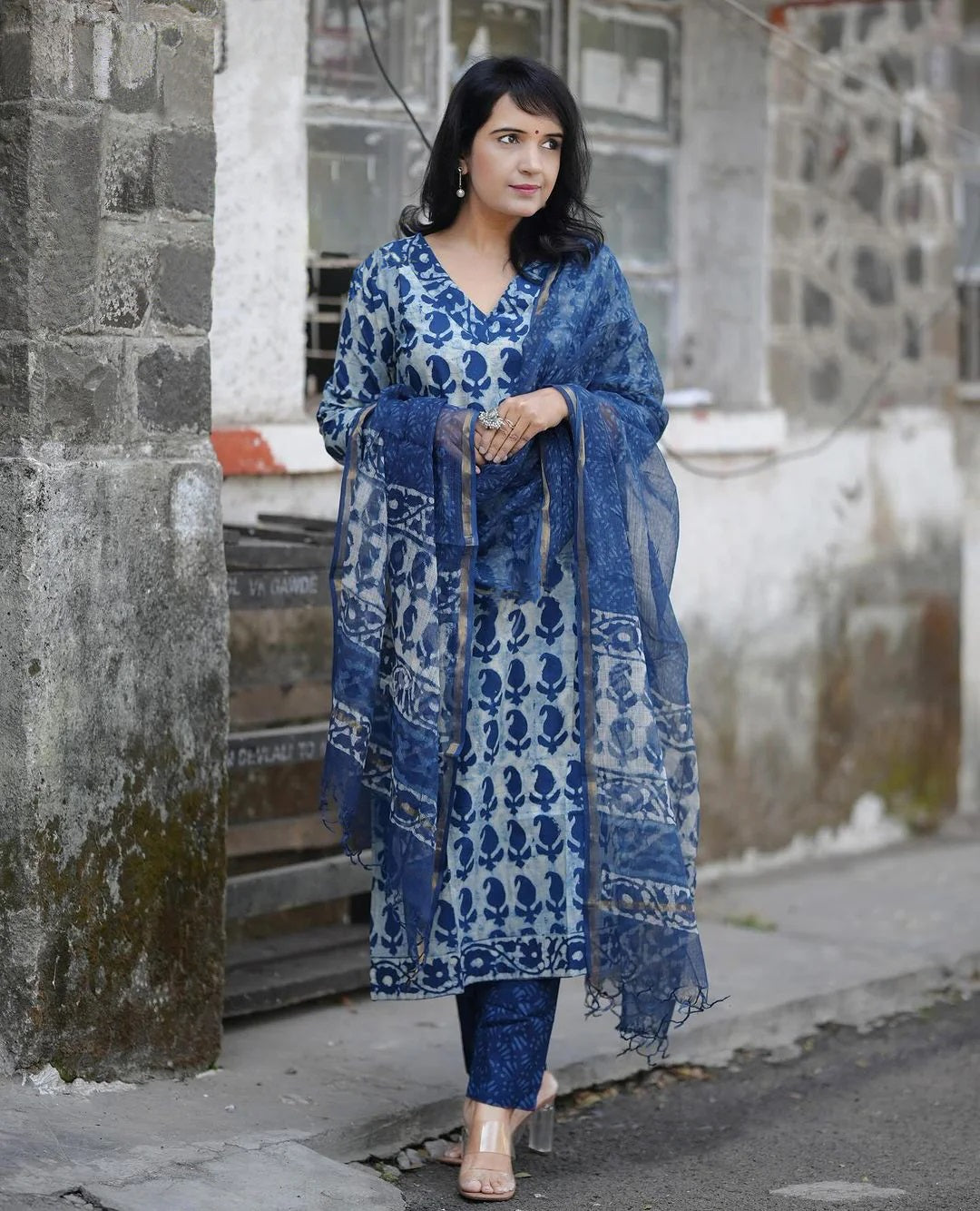 Women Party Wear Flower Printed Kurta With Pant And Dupatta Set (Blue)