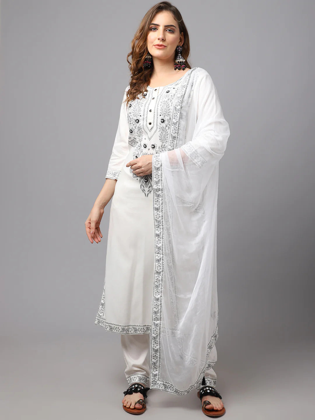 Women White chinkankari printed kurta set