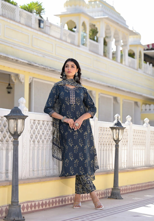 Women Party Wear Flower Printed Kurta With Pant And Dupatta Set