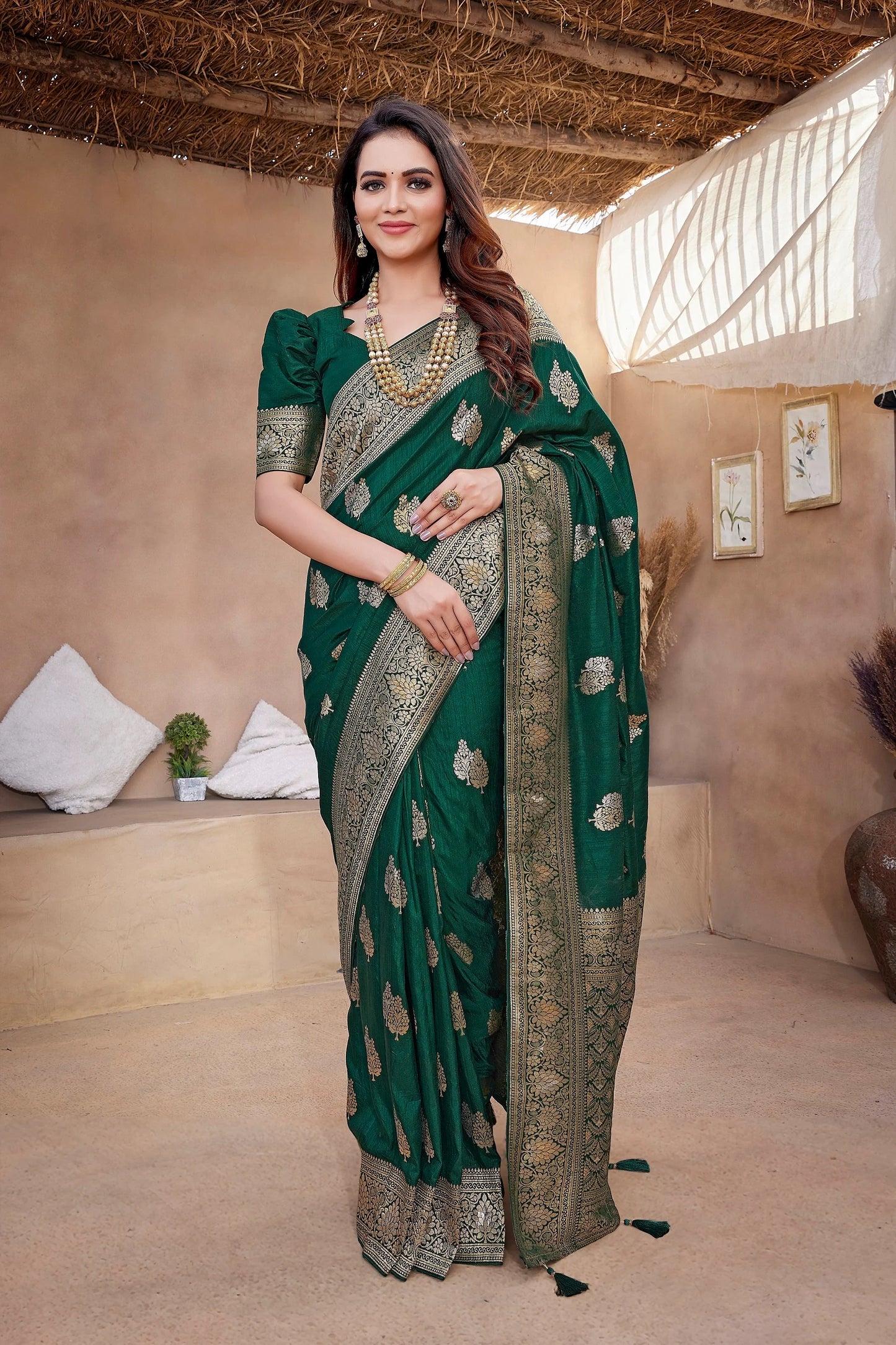 Women Wedding Wear Jari Weaving Paithani Silk Saree With Un Stitched Blouse