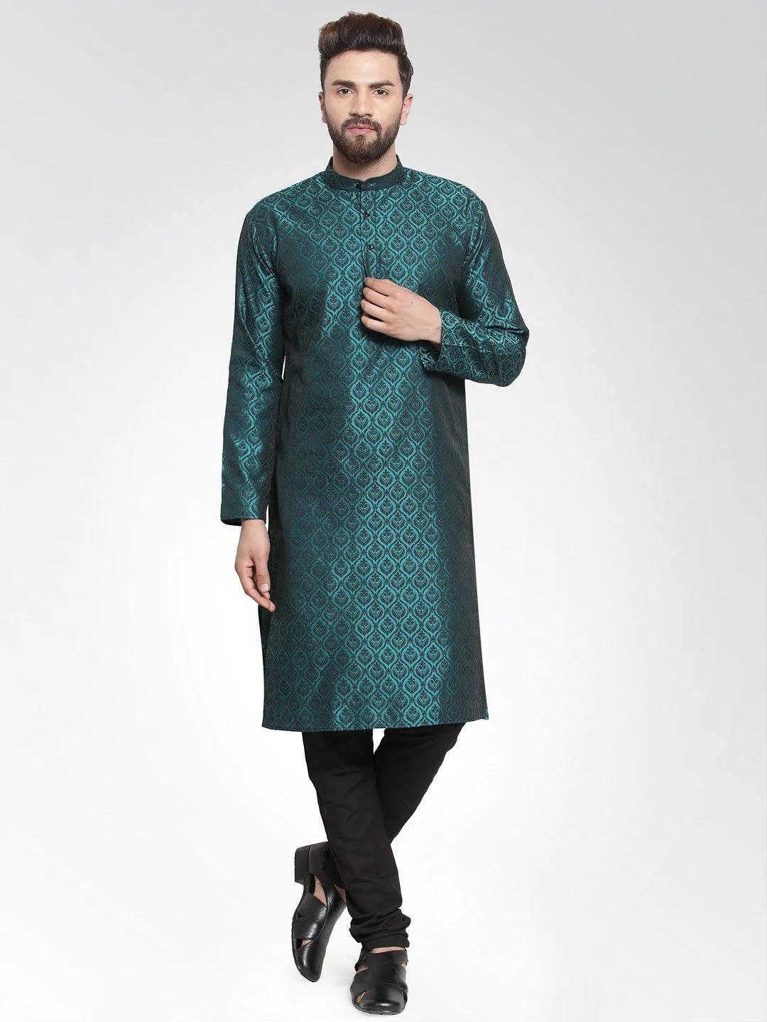 Men Green-Colored & Black Self Design Kurta With Churidar