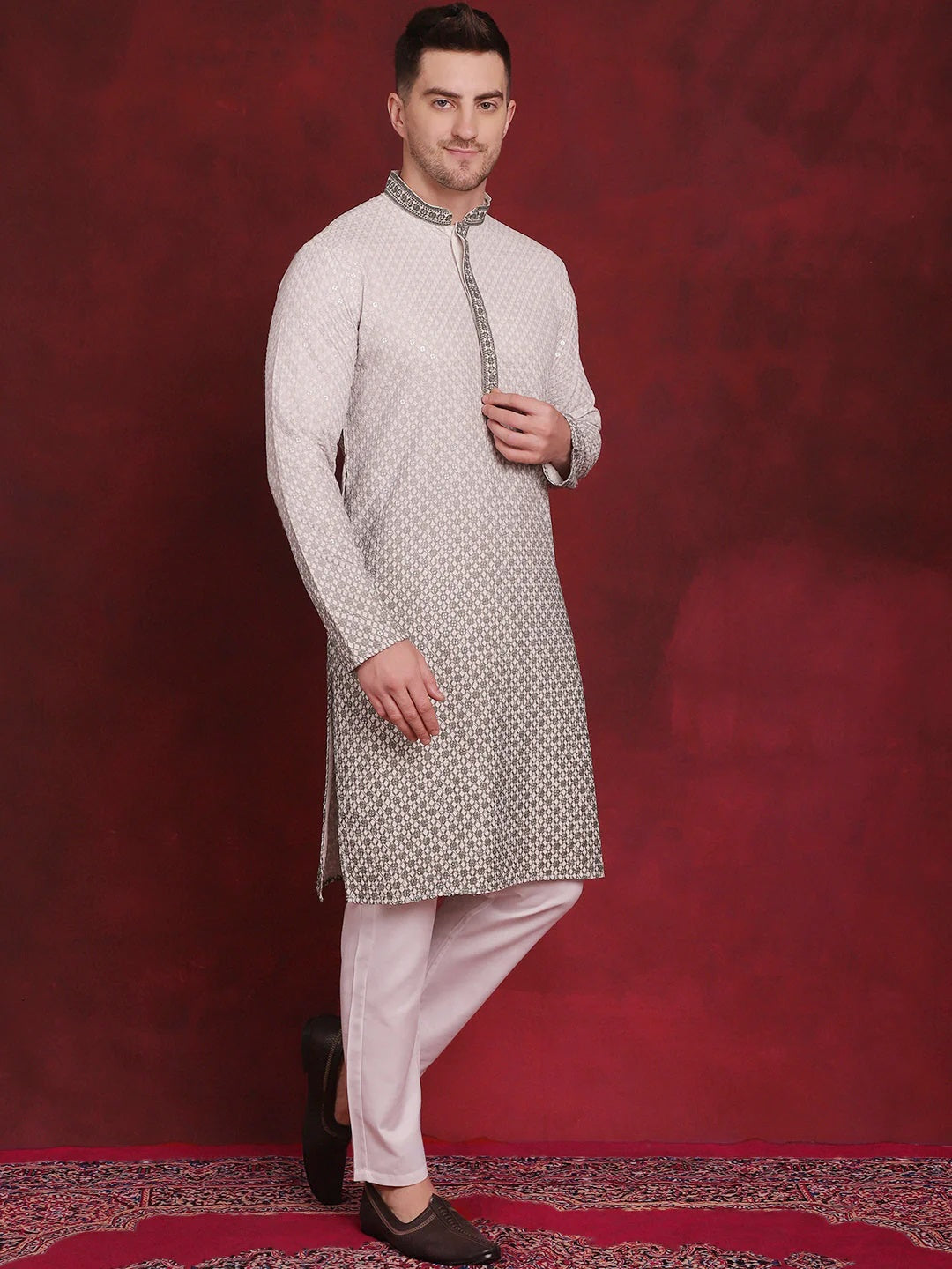 Men'S Sequins Embroidered Kurta With Pyjama