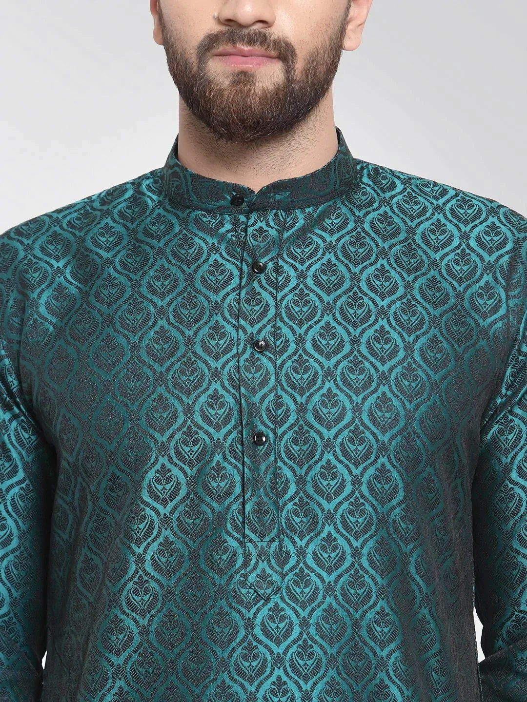 Men Green-Colored & Black Self Design Kurta With Churidar