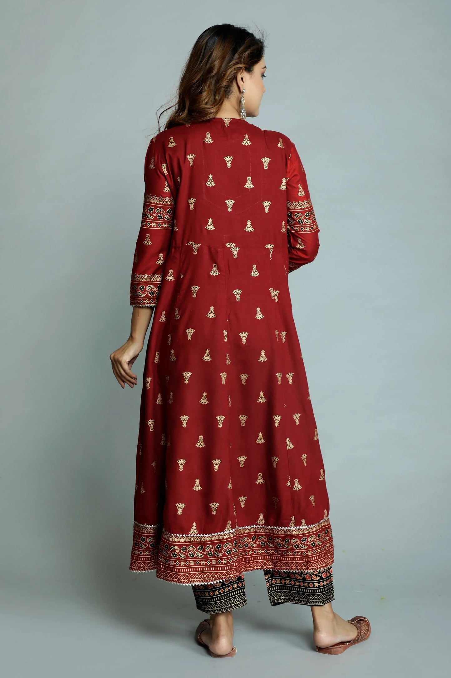 Women Ethnic Kurta With Pant and Dupatta