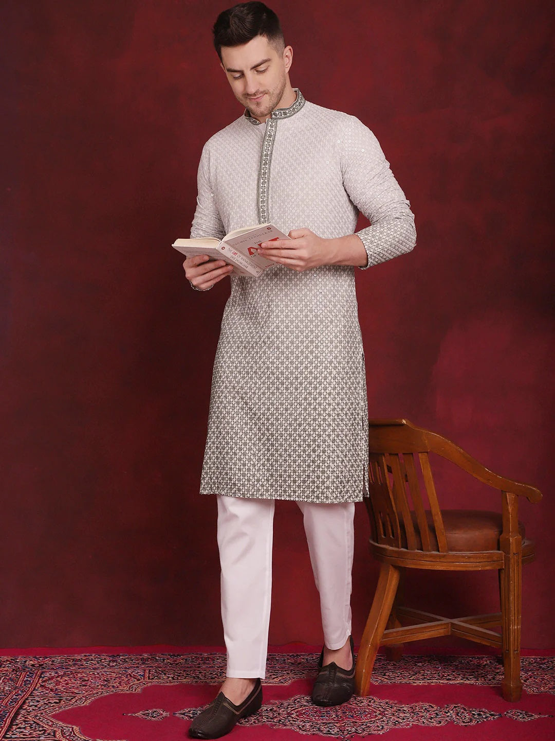 Men'S Sequins Embroidered Kurta With Pyjama