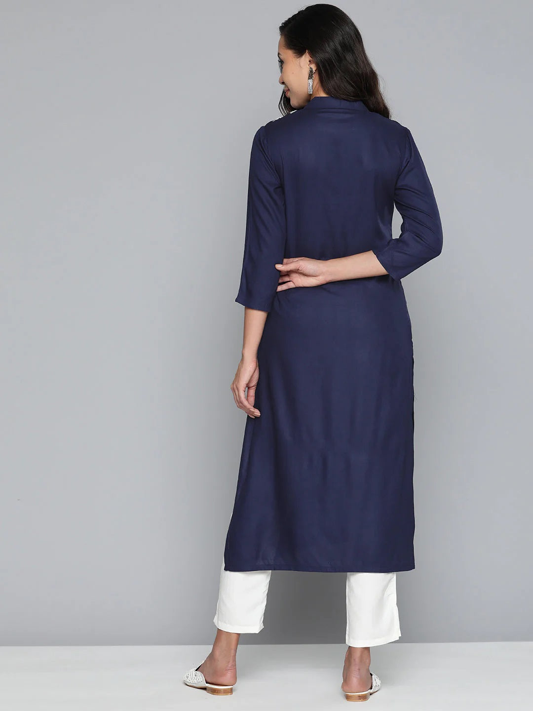 Paisley Embroidered Chikankari Navy Kurta