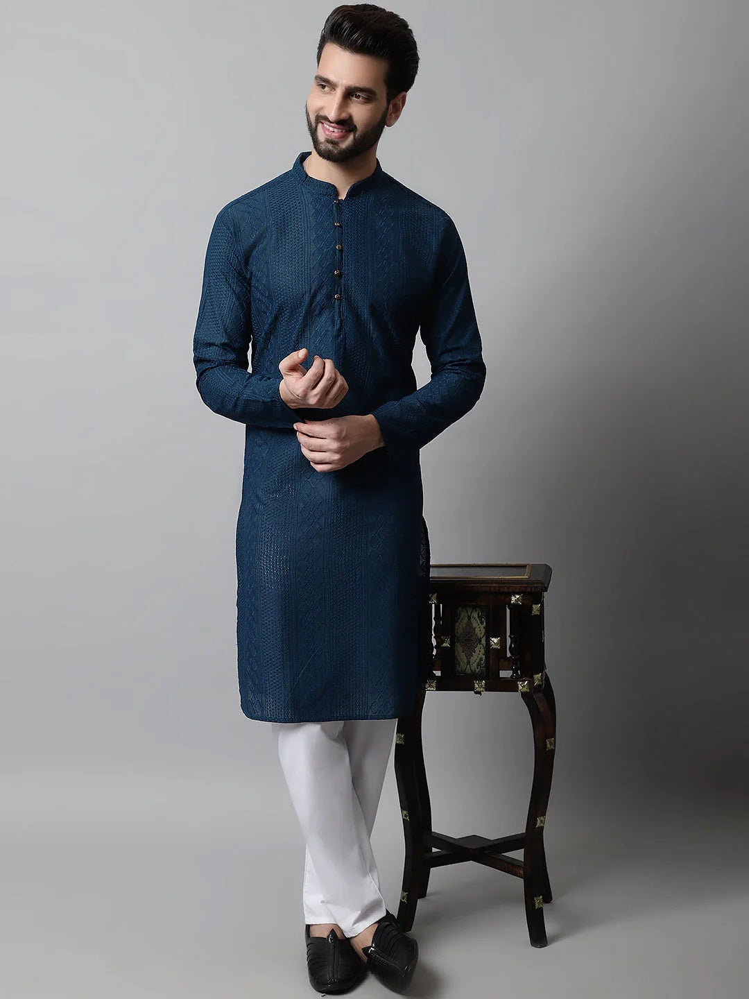 Men'S Embroiderd Kurtas