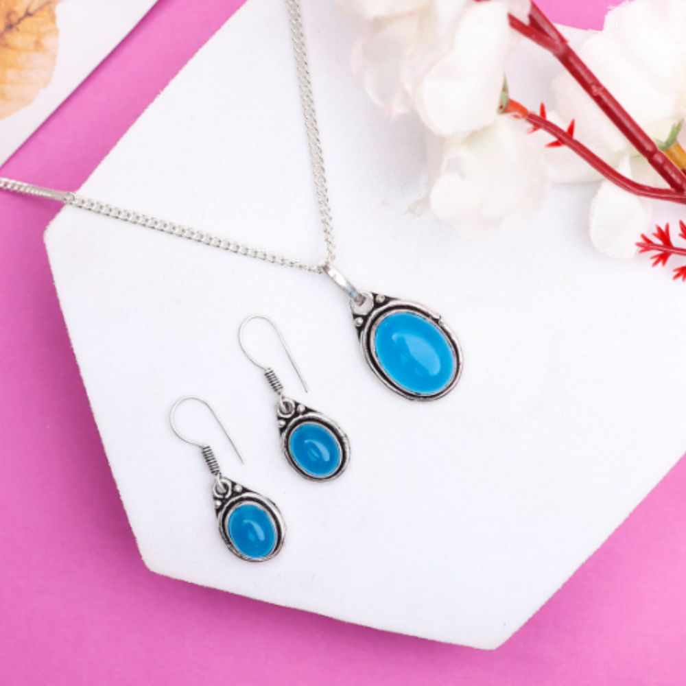 Blue Onyx Pendant and Earring Jewellery Set