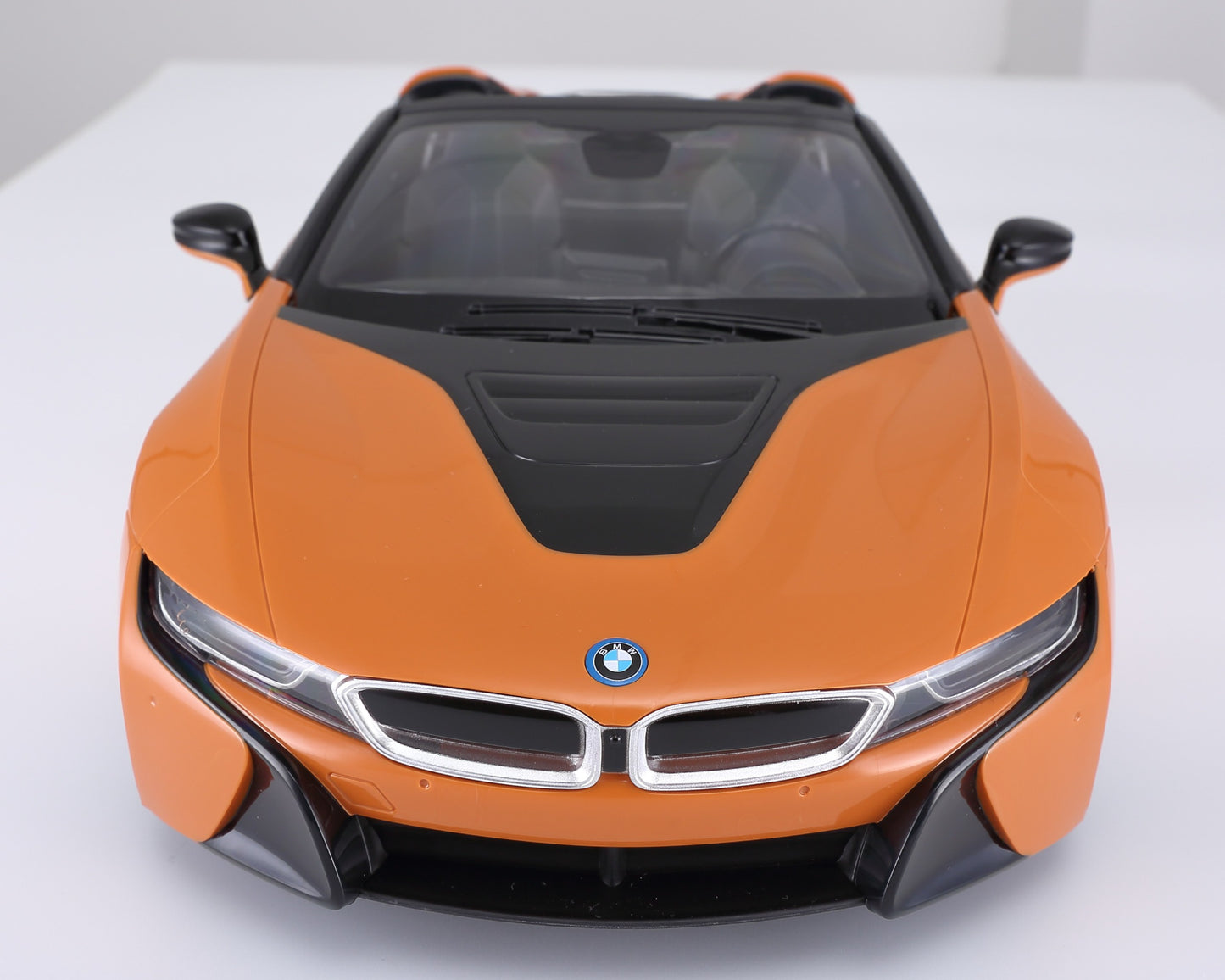 R/C BMW i8 ROADSTER 1:12